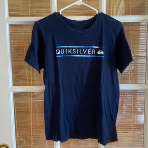 Quicksilver boys tshirt